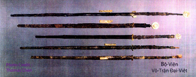 Han%20Dynasty%20-%20Two%20Hands%20Sword%